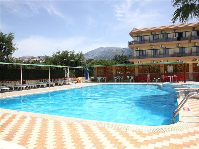 Triton Garden Hotel Malia Eksteriør bilde
